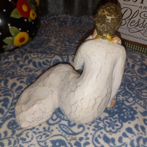 Willow Tree Child's Touch Figurine - Picture 4 of 6